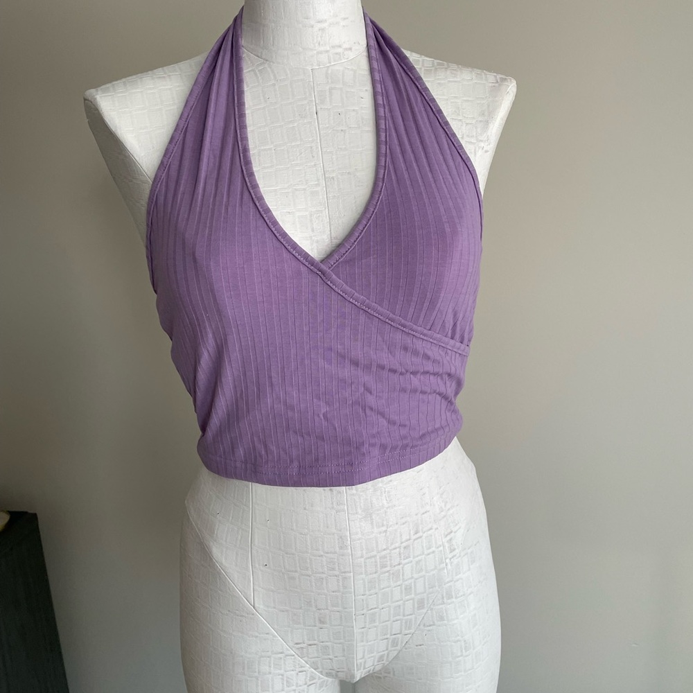 (M) SHEIN Lavender Ribbed Halter Crop Top